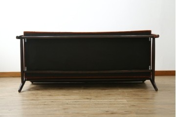 中古　美品　松本民芸家具　#301型曲肘布張椅子　上品なオレンジカラーが空間のアクセントになる3人掛けソファ　定価約48万円　(R-069504)