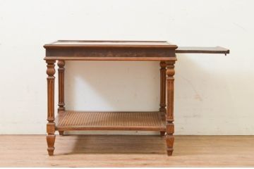 中古　DREXEL HERITAGE(ドレクセルヘリテイジ)　補助テーブル付きのクラシカルなサイドテーブル(ローテーブル、コーヒーテーブル、エンドテーブル、ナイトテーブル、飾り台)(R-069511)
