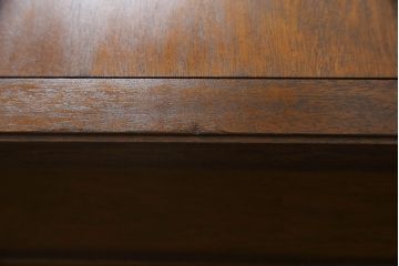 中古　DREXEL HERITAGE(ドレクセルヘリテイジ)　品のある佇まいが美しいサイドテーブル(電話台、飾り台、ナイトテーブル、コンソールテーブル)(R-069514)