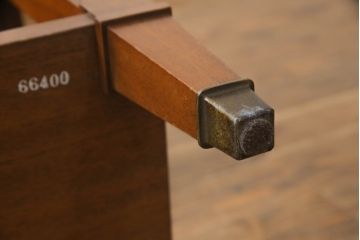 中古　DREXEL HERITAGE(ドレクセルヘリテイジ)　品のある佇まいが美しいサイドテーブル(電話台、飾り台、ナイトテーブル、コンソールテーブル)(R-069514)
