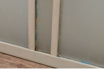 アンティーク建具　ペイント仕上げ限定　インテリアに取り入れやすいシンプルデザインのガラス欄間1枚(明り取り、明かり取り)(R-069517)