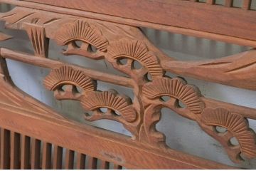 アンティーク建具　松　山里の風景が美しい組子入り彫刻欄間2枚セット(明かり取り、明り取り)(R-069520)