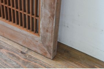 アンティーク建具　松　山里の風景が美しい組子入り彫刻欄間2枚セット(明かり取り、明り取り)(R-069520)