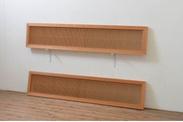 アンティーク建具　繊細な格子が目を惹く片面ガラスの筬(オサ)欄間2枚セット(明り取り、明かり取り、オサランマ)(R-069521)