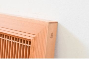 アンティーク建具　繊細な格子が目を惹く片面ガラスの筬(オサ)欄間2枚セット(明り取り、明かり取り、オサランマ)(R-069521)