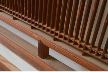 アンティーク建具　細やかに並んだ格子が美しい筬(オサ)欄間2枚セット(明り取り、明かり取り、オサランマ)(R-069524)