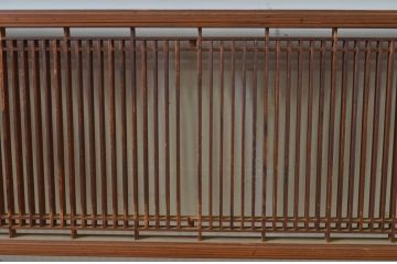 アンティーク建具　細やかに並んだ格子が美しい筬(オサ)欄間2枚セット(明り取り、明かり取り、オサランマ)(R-069524)