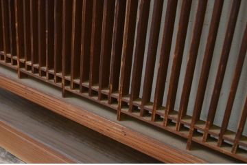 アンティーク建具　細やかに並んだ格子が美しい筬(オサ)欄間2枚セット(明り取り、明かり取り、オサランマ)(R-069524)