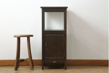 和製ビンテージ　カリモク家具(karimoku)　落ち着いたシックな色合いが魅力の電話台(サイドテーブル、コンソールテーブル、花台、飾り台、収納棚、戸棚、ヴィンテージ)(R-069530)