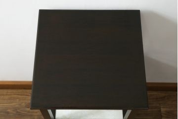 和製ビンテージ　カリモク家具(karimoku)　落ち着いたシックな色合いが魅力の電話台(サイドテーブル、コンソールテーブル、花台、飾り台、収納棚、戸棚、ヴィンテージ)(R-069530)