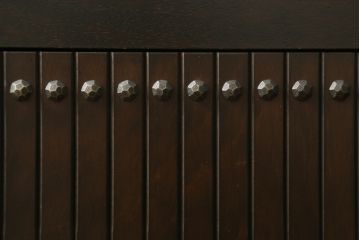 和製ビンテージ　カリモク家具(karimoku)　落ち着いたシックな色合いが魅力の電話台(サイドテーブル、コンソールテーブル、花台、飾り台、収納棚、戸棚、ヴィンテージ)(R-069530)
