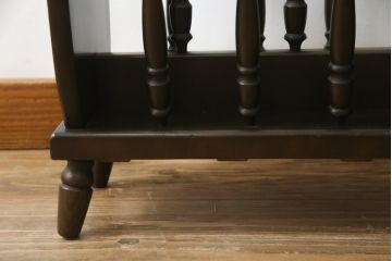 和製ビンテージ　飛騨産業　キツツキマーク　挽物のデザインがおしゃれなマガジンラック(本立て、収納、ヴィンテージ)(R-069531)