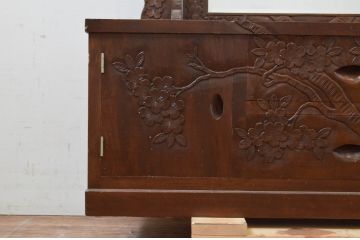 中古　軽井沢彫り　細部まで丁寧に施された桜の彫刻が美しい鏡台(ドレッサー、姿見、ミラー)(R-069535)
