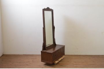 中古　軽井沢彫り　細部まで丁寧に施された桜の彫刻が美しい鏡台(ドレッサー、姿見、ミラー)(R-069535)