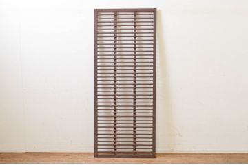 アンティーク建具　どこか懐かしい空気が漂う横格子建具1枚(ドア、木製扉、引き戸)(R-069543)