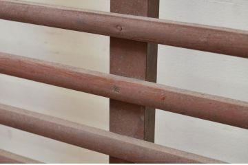 アンティーク建具　どこか懐かしい空気が漂う横格子建具1枚(ドア、木製扉、引き戸)(R-069543)