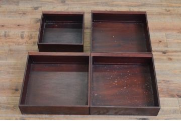 和製ビンテージ　花梨(カリン)材　美しい透かし彫りが上品な雰囲気を醸し出す飾り棚(茶棚、戸棚、収納棚、違い棚、ヴィンテージ)(定価約50万円)(R-069564)
