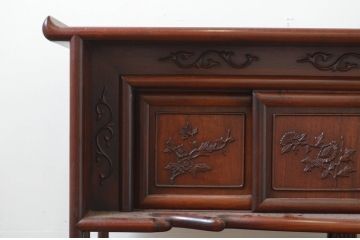 和製ビンテージ　花梨(カリン)材　美しい透かし彫りが上品な雰囲気を醸し出す飾り棚(茶棚、戸棚、収納棚、違い棚、ヴィンテージ)(定価約50万円)(R-069564)