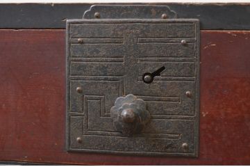 和製アンティーク　上手物　特注　岩手地方　陸中　時代を経た趣あふれる佇まいが魅力的な小箪笥(和箪笥、時代箪笥、整理タンス、収納たんす、サイドチェスト、引き出し)(R-069565)
