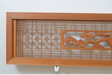 アンティーク建具　松の彫刻と組子細工入り　和風の欄間2枚セット(明り取り、明かり取り)(R-069572)