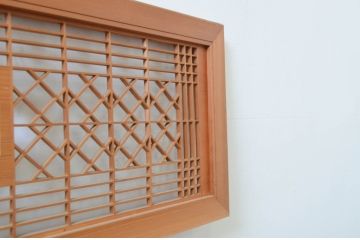 アンティーク建具　松の彫刻と組子細工入り　和風の欄間2枚セット(明り取り、明かり取り)(R-069572)