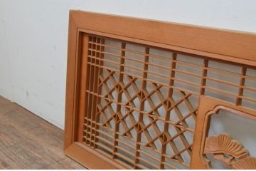 アンティーク建具　松の彫刻と組子細工入り　和風の欄間2枚セット(明り取り、明かり取り)(R-069572)