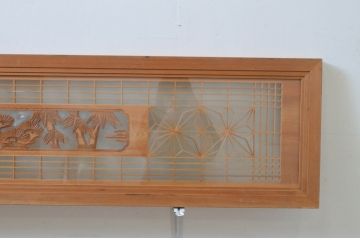 アンティーク建具　両面ガラス　松竹梅の彫刻が入った欄間2枚セット(明り取り、明かり取り)(R-069575)