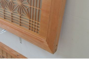 アンティーク建具　両面ガラス　松竹梅の彫刻が入った欄間2枚セット(明り取り、明かり取り)(R-069575)