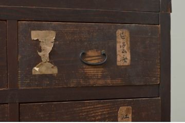 和製アンティーク　古作造り　引き出し9杯　古い商家の二段重ね収納箪笥(収納棚、キャビネット、水屋箪笥、戸棚、飾り棚、店舗什器)(R-069582)