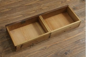 和製アンティーク　上手物!!　栓材　小振りで卓上にも取り入れやすい上質の収納棚(サイドキャビネット、戸棚、飾り棚)(R-069591)