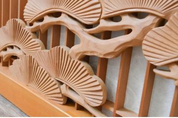 アンティーク建具　松と月の風情ある彫刻と格子の障子欄間1枚(明り取り、明かり取り)(R-069599)