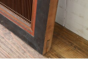 アンティーク建具　片面ガラス　整然と並んだ格子が美しい筬(おさ)欄間1枚(明り取り、明かり取り、オサランマ)(R-069606)