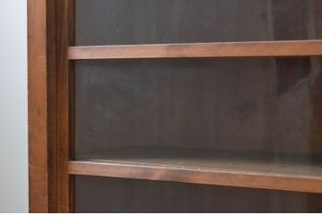 和製アンティーク　温かみのある木味が魅力的なサイドボード(収納棚、サイドキャビネット、戸棚、食器棚、飾り棚、ガラスケース、店舗什器、本箱、ブックケース)(R-069615)