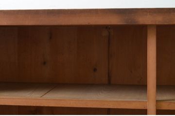 和製アンティーク　温かみのある木味が魅力的なサイドボード(収納棚、サイドキャビネット、戸棚、食器棚、飾り棚、ガラスケース、店舗什器、本箱、ブックケース)(R-069615)