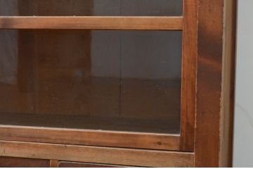 和製アンティーク　温かみのある木味が魅力的なサイドボード(収納棚、サイドキャビネット、戸棚、食器棚、飾り棚、ガラスケース、店舗什器、本箱、ブックケース)(R-069616)