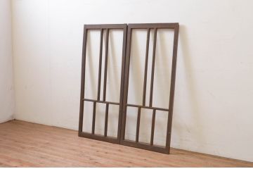 アンティーク建具　タモ材　大正ロマン　和モダンな空間作りにおすすめな古い洋館のガラス窓2枚セット(引き戸、ガラス戸)(R-069629)