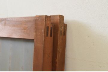アンティーク建具　和モダンな雰囲気作りにおすすめの格子入りガラス窓2枚セット(ガラス戸、ガラス障子戸、引き戸)(R-069631)