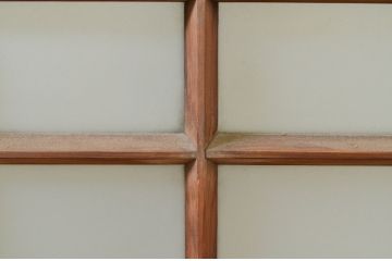 アンティーク建具　レトロな空間を演出する格子入り幅狭ガラス戸2枚セット(引き戸、格子戸、ガラス障子戸)(R-069634)