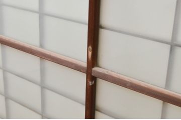 アンティーク建具　レトロな空間を演出する格子入り幅狭ガラス戸2枚セット(引き戸、格子戸、ガラス障子戸)(R-069634)