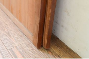 アンティーク建具　経年を感じさせる木味が魅力の板戸窓2枚セット(引き戸)(R-069637)