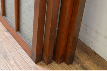アンティーク建具　大正ロマンな雰囲気作りにおすすめな古い洋館の幅狭ガラス窓4枚セット(引き戸、ガラス戸)(R-069640)