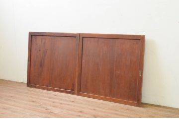 アンティーク建具　どこか懐かしい雰囲気漂う板戸窓2枚セット(引き戸)(R-069641)
