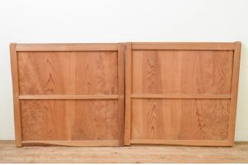 アンティーク建具　どこか懐かしい雰囲気漂う板戸窓2枚セット(引き戸)(R-069642)