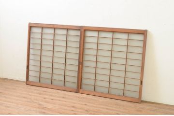 アンティーク建具　レトロな空間演出におすすめの格子入りガラス戸2枚セット(引き戸、格子戸、窓)(R-069650)