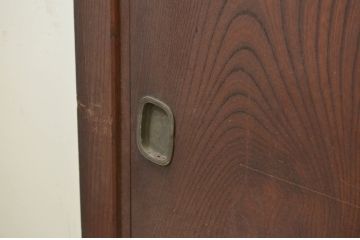 アンティーク建具　総欅(ケヤキ)材　1枚板　落ち着いた和の空間を演出する板戸窓2枚セット(引き戸)(R-069655)