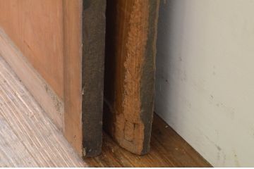 アンティーク建具　漆塗り　落ち着いた和の空間を演出する板戸窓2枚セット(引き戸)(R-069660)