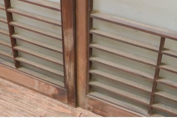 アンティーク建具　風情のある佇まいが魅力的な格子入り幅狭ガラス戸4枚セット(窓、引き戸、格子戸)(R-069662)