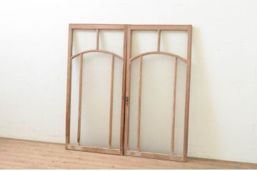 アンティーク建具　大正ロマン　ノスタルジックな雰囲気溢れる古い洋館のガラス窓2枚セット(引き戸、ガラス戸)(R-069668)
