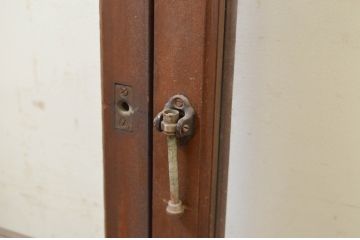 アンティーク建具　大正ロマン　どこか懐かしい雰囲気漂う幅狭ガラス窓4枚セット(引き戸、ガラス戸)(R-069670)