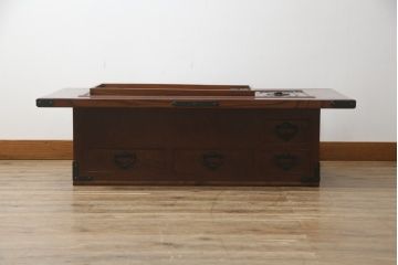 中古　岩谷堂箪笥　重厚感ある金具と佇まいが魅力の長火鉢(木製火鉢、ローテーブル、座卓)(R-069684)
